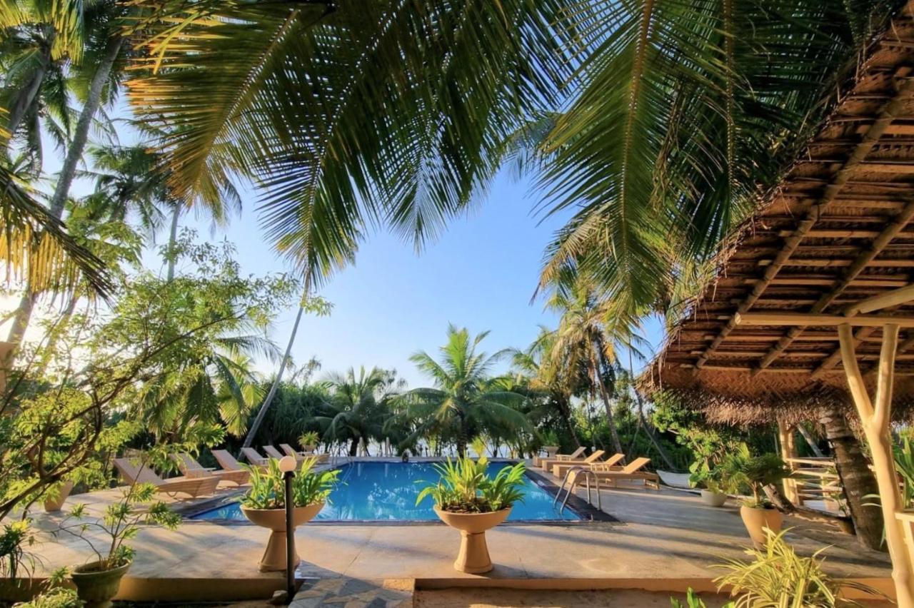 Golden Beach Paradise Tangalle Exterior photo