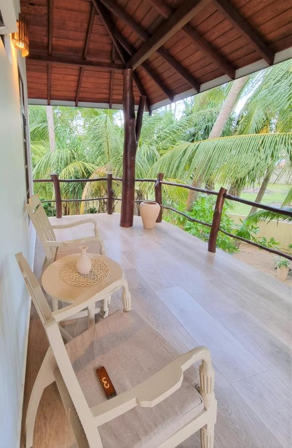 Golden Beach Paradise Tangalle Exterior photo