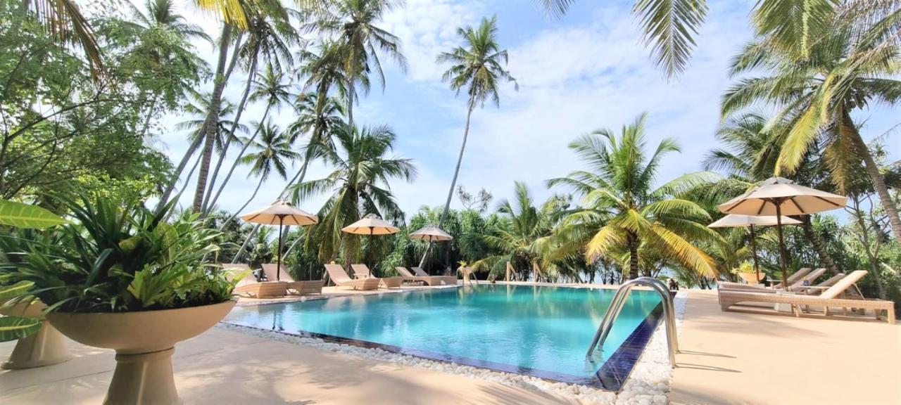 Golden Beach Paradise Tangalle Exterior photo