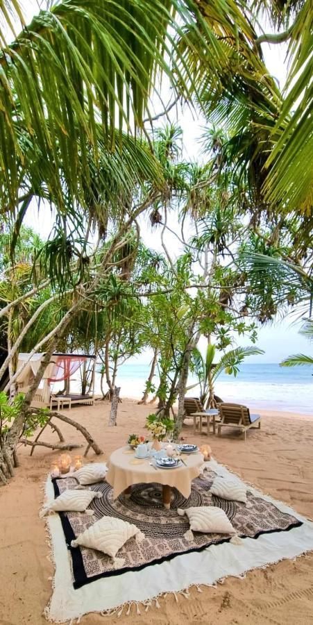 Golden Beach Paradise Tangalle Exterior photo