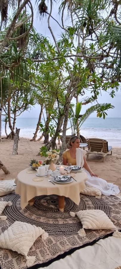 Golden Beach Paradise Tangalle Exterior photo